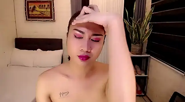 Snapshot of Yesha_harper chatting on December 2024 06:03:02 PM Yesha harper online show from December 2024 06:03:02 PM