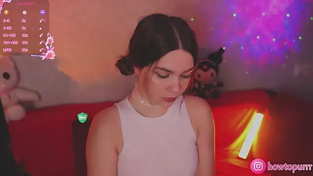 Snapshot of How2Meow chatting on October 2025 04:27:02 PM How2Meow online show from October 2025 04:27:02 PM