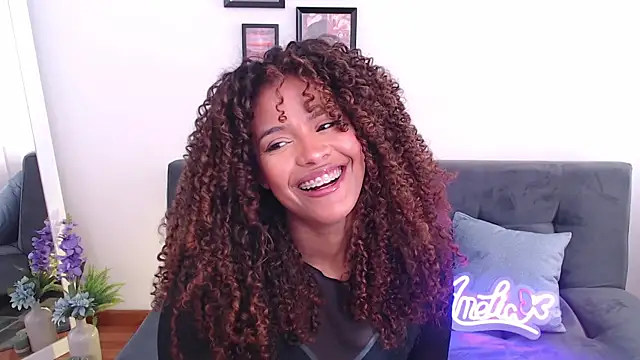 Snapshot of Amelia_bss chatting on February 2025 01:43:02 PM Amelia bss online show from February 2025 01:43:02 PM