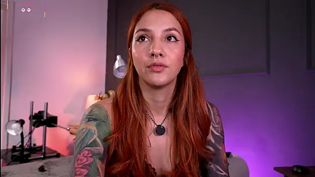 RedJasmine  online show from April 2026 10:26:02 PM