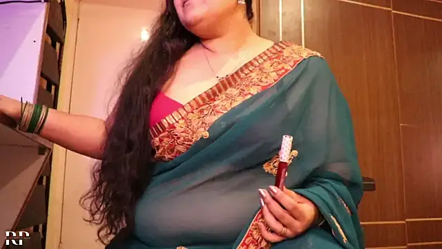Snapshot of AgniPriya chatting on February 2025 05:50:02 PM AgniPriya online show from February 2025 05:50:02 PM