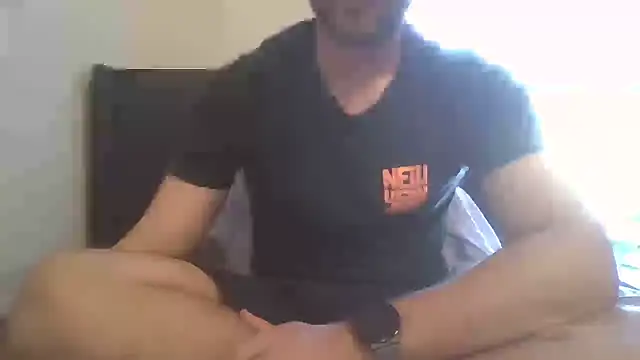 Hotboyo01 online show from February 2025 08:22:01 PM