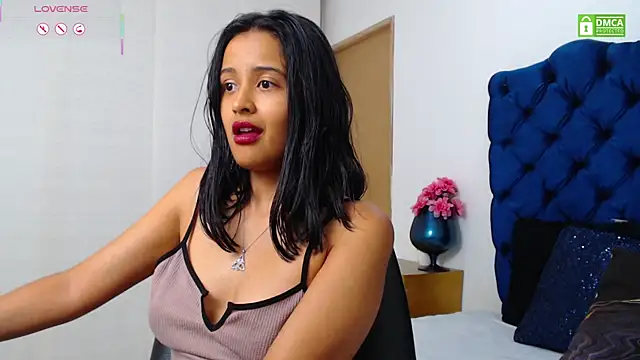 Snapshot of Lili666_ chatting on April 2026 06:19:01 AM Lili666 online show from April 2026 06:19:01 AM