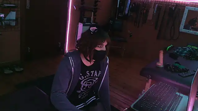 Snapshot of Ginny-the-bdsm-nympho chatting on November 2025 05:56:02 PM Ginny-the-bdsm-nympho online show from November 2025 05:56:02 PM