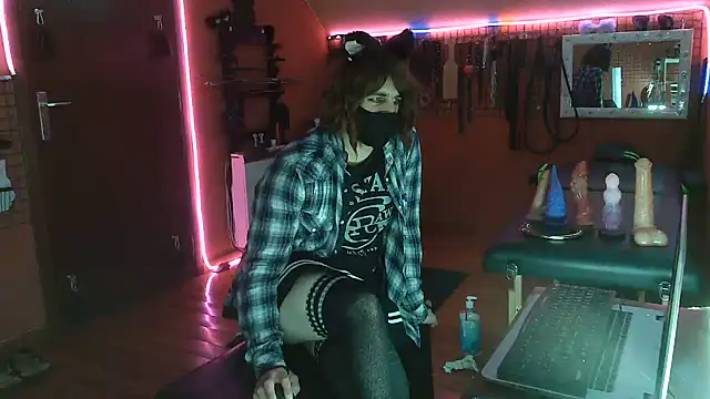 Snapshot of Ginny-the-bdsm-nympho chatting on July 2026 05:12:02 PM Ginny-the-bdsm-nympho online show from July 2026 05:12:02 PM