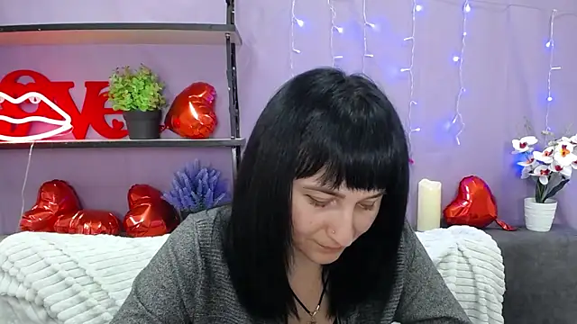 NinaFlawlees online show from March 2025 04:45:02 AM