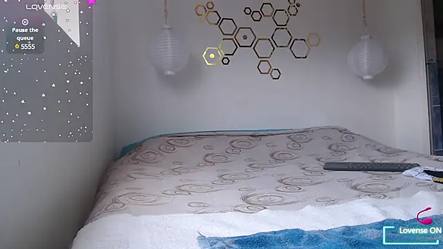 Snapshot of adriscute chatting on February 2025 08:53:01 PM adriscute online show from February 2025 08:53:01 PM