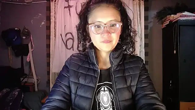 Hathorlove online show from February 2026 04:09:01 AM