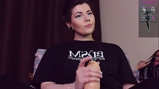 Luna Blake online show from February 2025 07:31:02 PM