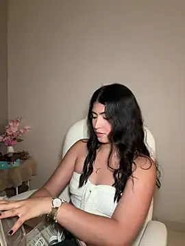 Snapshot of Gaby_zahir_ chatting on December 2024 12:47:01 AM Gaby zahir online show from December 2024 12:47:01 AM