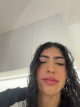 Gaby zahir  online show from November 2025 04:22:01 PM