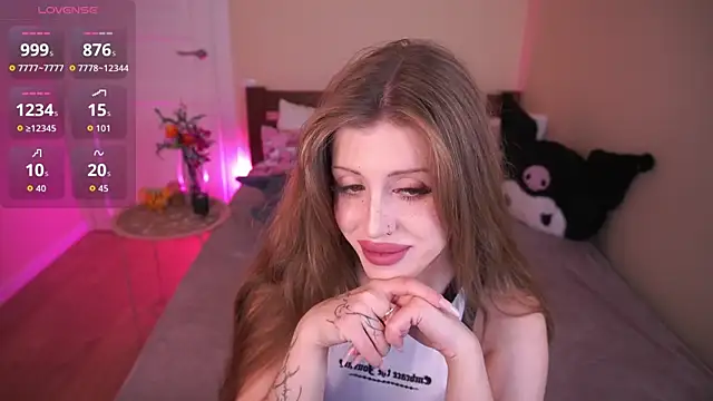 PenellopaRaw online show from November 2025 08:00:01 PM