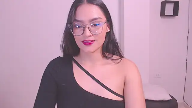 Snapshot of 1eve_rox chatting on November 2025 12:00:02 AM 1eve rox online show from November 2025 12:00:02 AM