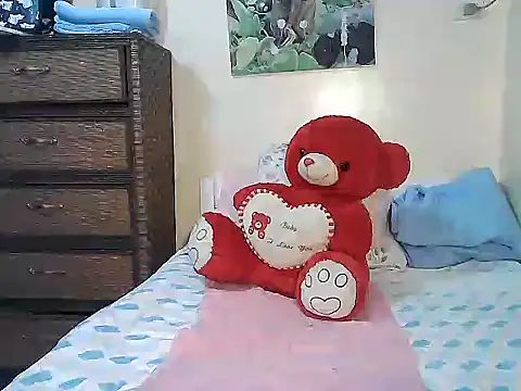 Snapshot of Kisses-13 chatting on March 2026 01:49:01 PM Kisses-13 online show from March 2026 01:49:01 PM