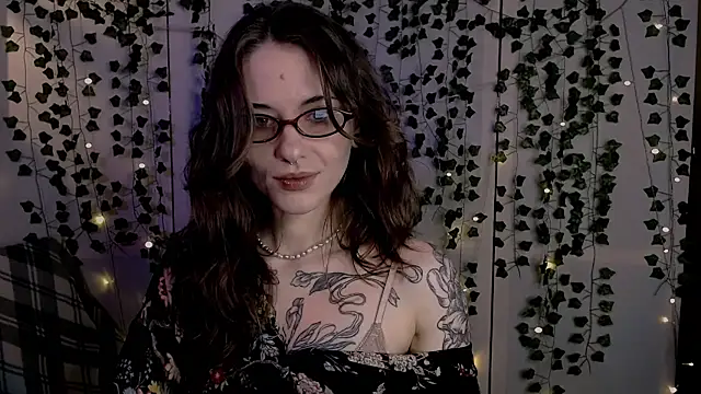 Snapshot of risha_laas chatting on May 2026 08:06:02 PM risha laas online show from May 2026 08:06:02 PM