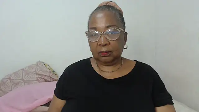 Snapshot of KinkyRicoSaisyours chatting on March 2025 08:21:01 PM KinkyRicoSaisyours online show from March 2025 08:21:01 PM