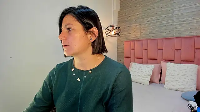 SarahDeyvis online show from January 2025 02:00:02 PM