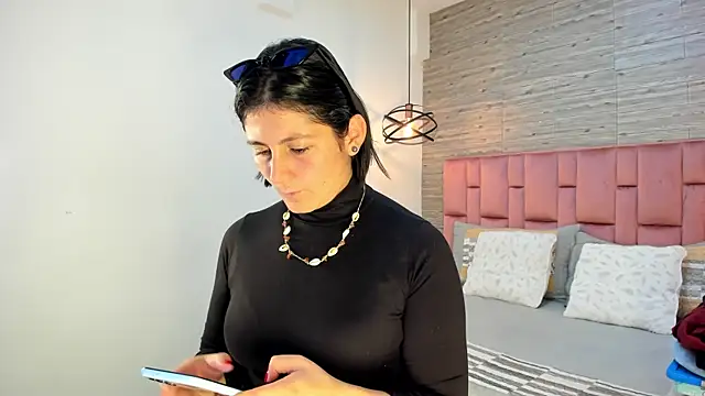 SarahDeyvis online show from January 2025 01:53:02 PM