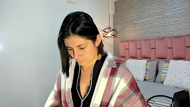 SarahDeyvis online show from February 2025 01:44:01 PM