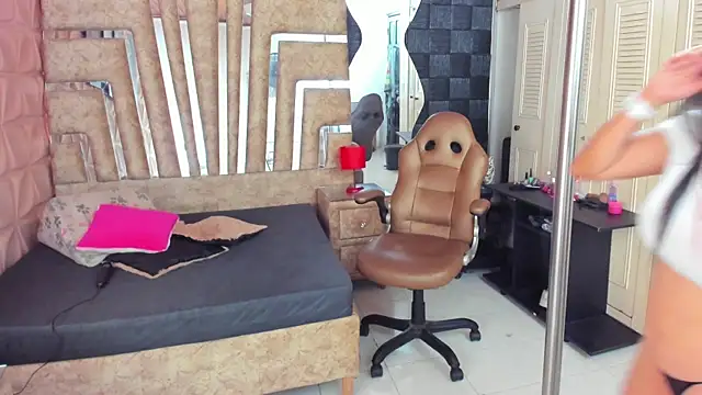 cute sassy online show from June 2026 03:36:01 PM