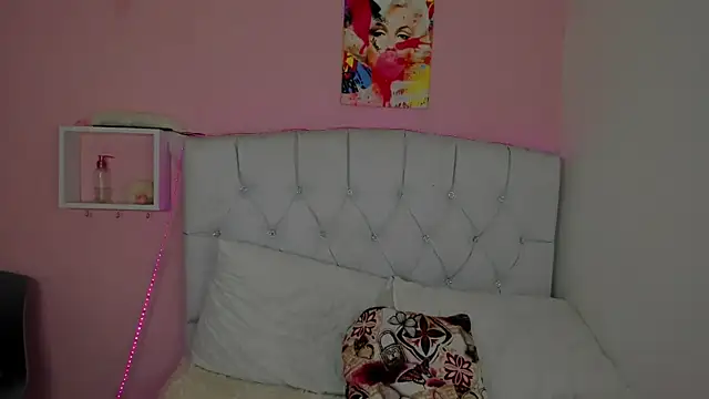 18candys online show from June 2026 11:21:02 PM