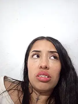 Snapshot of Sofia_888 chatting on February 2026 03:38:02 AM Sofia 888 online show from February 2026 03:38:02 AM