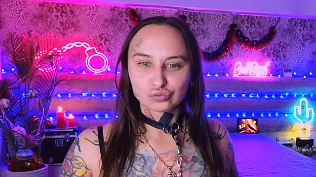 Snapshot of Cool_Freak_ chatting on November 2025 10:03:02 AM Cool Freak online show from November 2025 10:03:02 AM