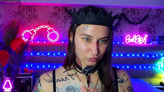 Cool Freak  online show from February 2026 10:14:01 AM