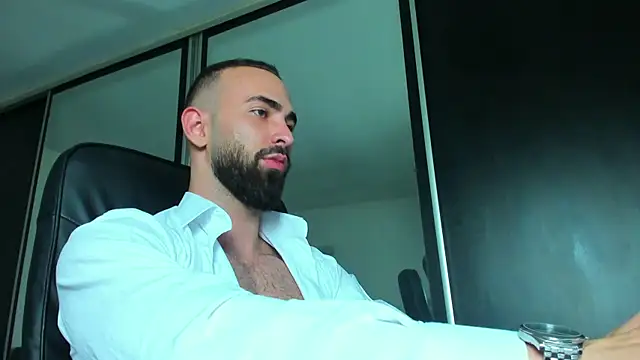 Snapshot of MichaelMasterss chatting on March 2025 01:42:02 AM MichaelMasterss online show from March 2025 01:42:02 AM