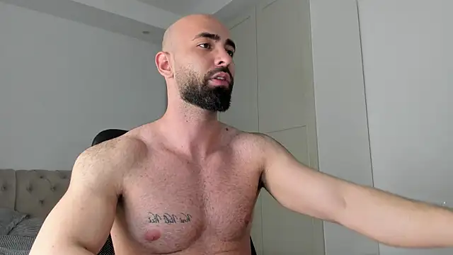 MichaelMasterss online show from April 2026 09:07:02 PM