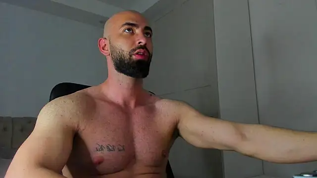 MichaelMasterss online show from April 2026 08:36:02 PM