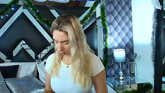 Snapshot of victoriaa_lee_ chatting on December 2024 07:21:01 PM victoriaa lee online show from December 2024 07:21:01 PM