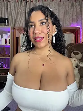 Snapshot of serena_willow chatting on January 2025 05:11:01 AM serena willow online show from January 2025 05:11:01 AM