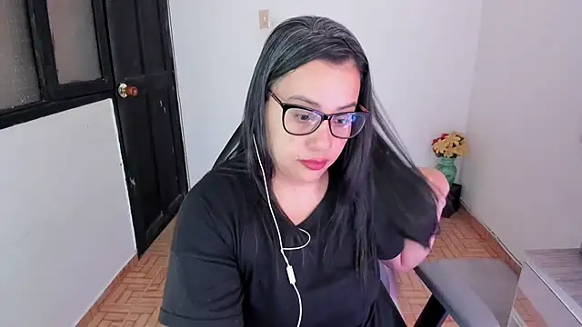 smile sweetpao online show from February 2025 03:21:02 AM