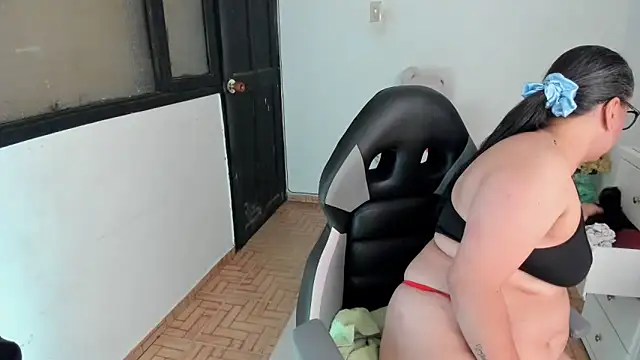 smile sweetpao online show from October 2025 12:24:02 PM