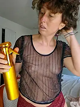 Snapshot of mossy_kiss chatting on November 2025 07:26:01 PM mossy kiss online show from November 2025 07:26:01 PM