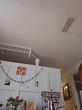 Snapshot of mossy_kiss chatting on November 2025 05:12:01 PM mossy kiss online show from November 2025 05:12:01 PM