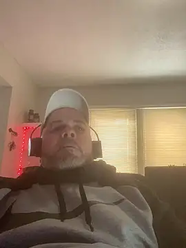 Cristian-Brayan online show from February 2025 04:40:01 PM