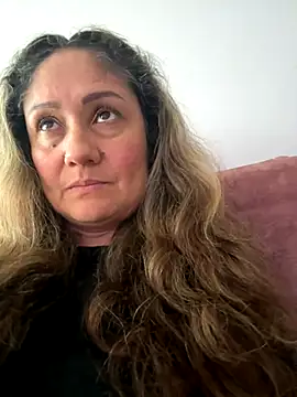 Snapshot of gabiTetas chatting on November 2025 09:14:02 PM gabiTetas online show from November 2025 09:14:02 PM