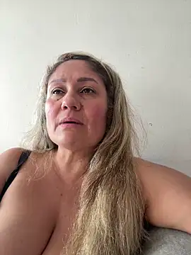 gabiTetas online show from April 2026 08:17:02 PM
