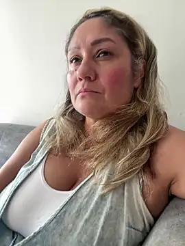 gabiTetas online show from May 2026 06:36:02 PM