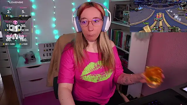 Snapshot of JustKerry chatting on November 2025 10:03:01 AM JustKerry online show from November 2025 10:03:01 AM