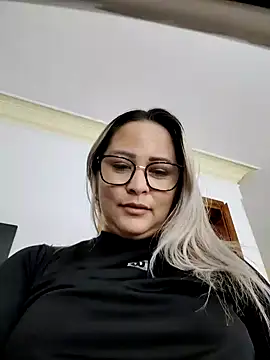 WANDAFOXX1 online show from December 2024 12:20:01 AM