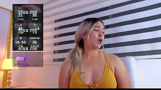 WANDAFOXX1 online show from January 2025 07:07:01 AM