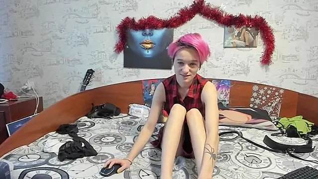 KagamiTayga online show from December 2024 08:23:02 AM