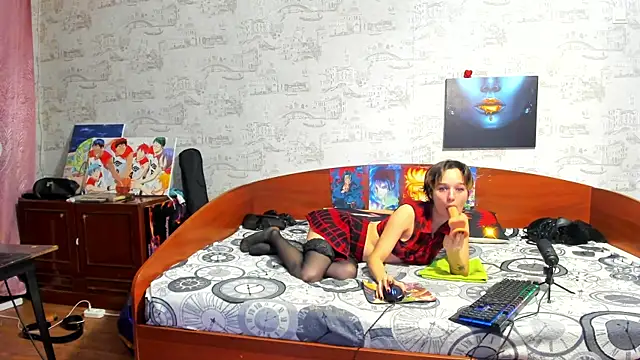 Snapshot of KagamiTayga chatting on December 2025 02:39:01 AM KagamiTayga online show from December 2025 02:39:01 AM