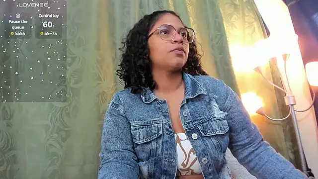 Snapshot of iriss_25 chatting on March 2025 12:20:01 PM iriss 25 online show from March 2025 12:20:01 PM