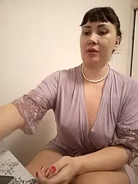 Snapshot of ROXOLANAA_SEXY chatting on March 2025 05:47:01 PM ROXOLANAA SEXY online show from March 2025 05:47:01 PM