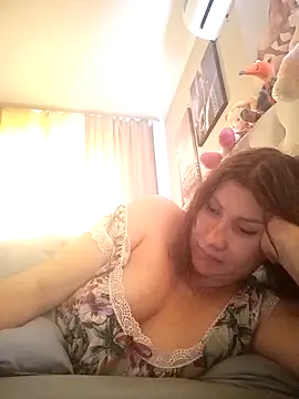 Snapshot of ROXOLANAA_SEXY chatting on November 2025 07:30:02 AM ROXOLANAA SEXY online show from November 2025 07:30:02 AM