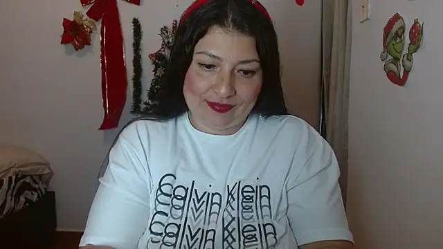 Victoriaevans1 online show from December 2024 05:33:01 PM